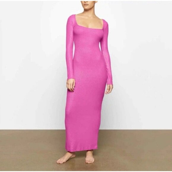Skims Limited Edition Luxe Fuchsia Shimmer Foil Long Sleeve Maxi Dress Xs - Picture 1 of 6